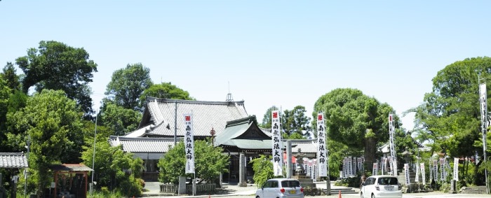 鏡島弘法の観音堂